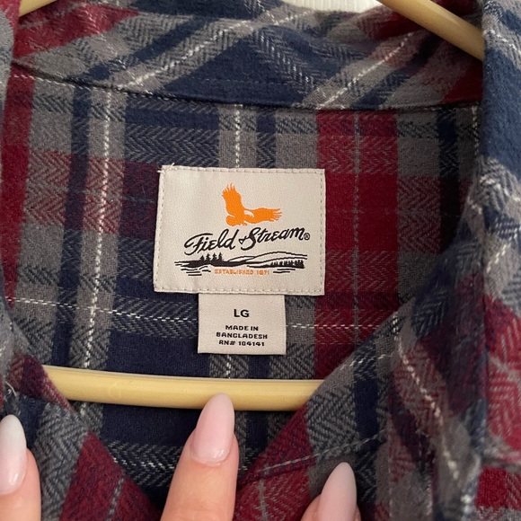 Never been worn men’s flannel - Picture 2 of 3